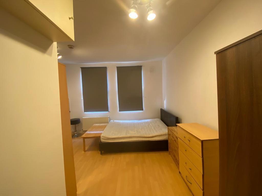 Golders Way Rooms London Ngoại thất bức ảnh